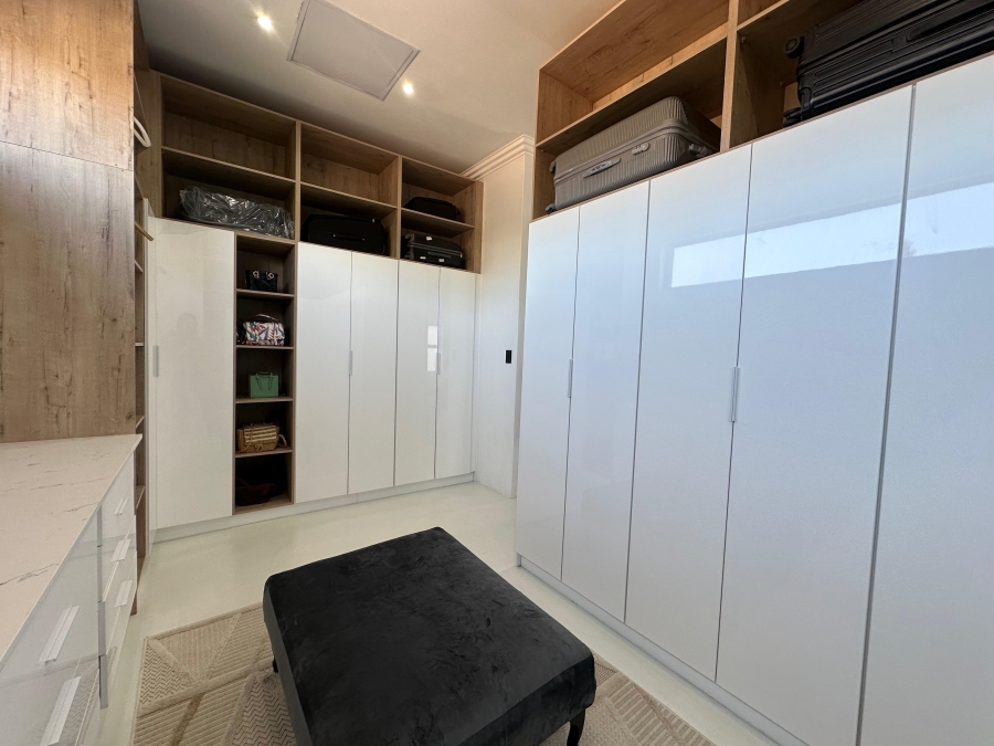 4 Bedroom Property for Sale in The Islands Estates North West